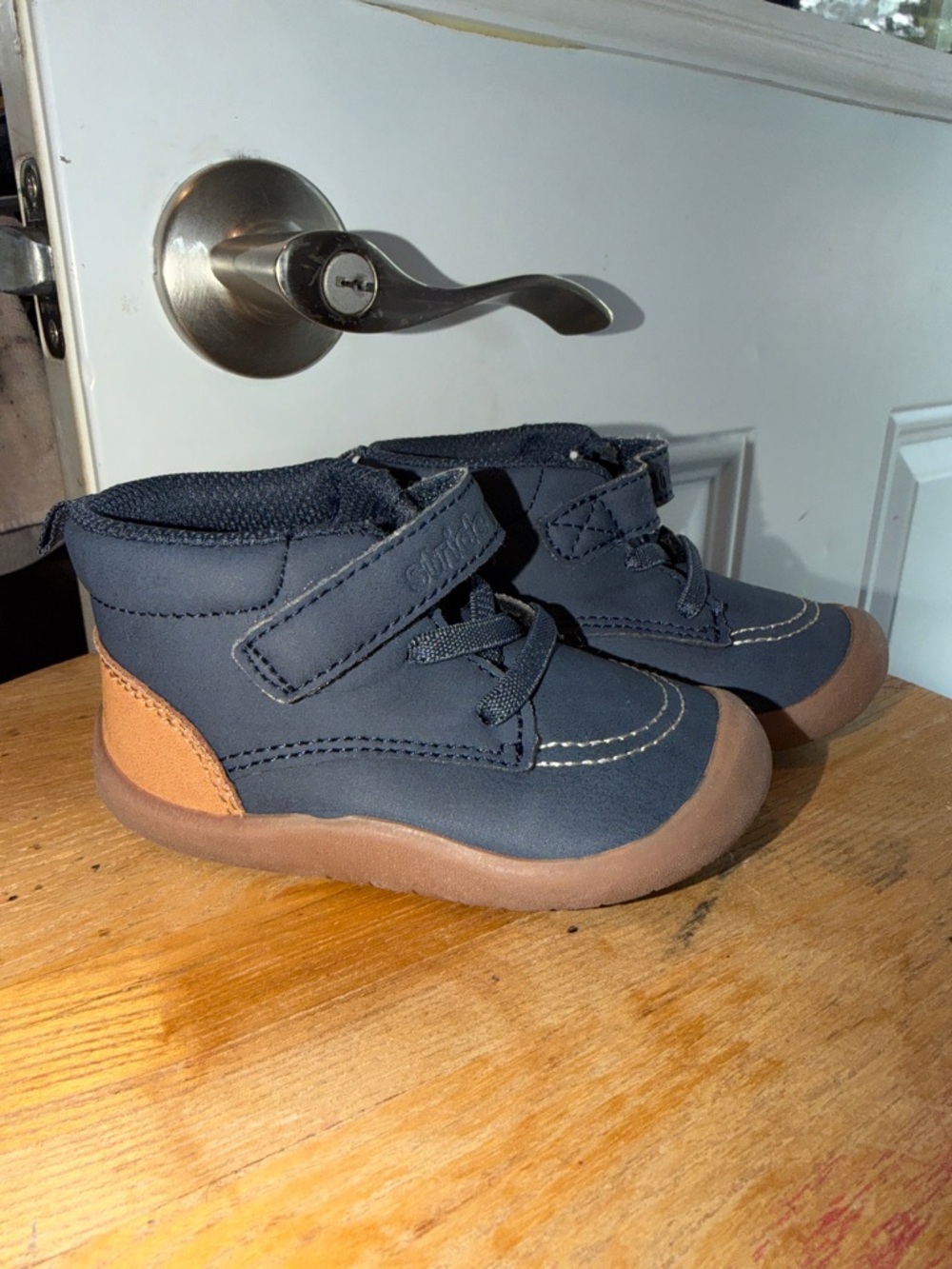 Munchkin Navy and Brown Baby High-Top Shoes with Hook-and-Loop Strap